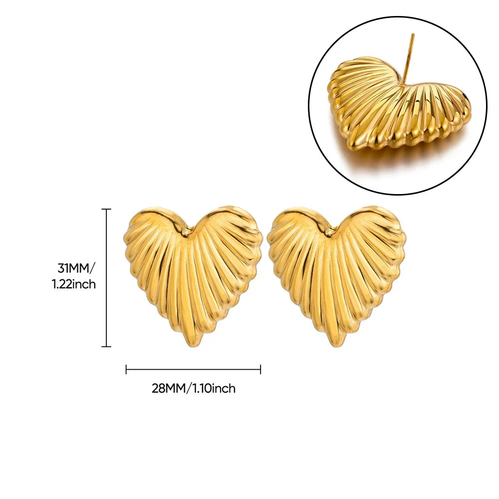 Exquisit Stainless Steel Love Heart Flower Earrings for Women Gold Plated Pearl Ear Stud Earrings Party Personality Jewelry New