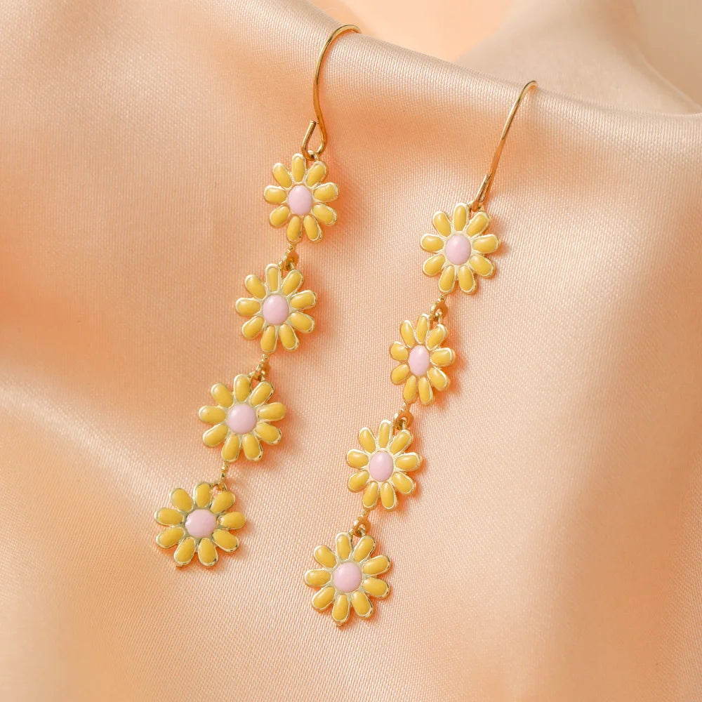 2023 Fashion Trend Unique Design Elegant Delicate Retro Daisy Small Flower Earrings Women Jewelry Party Premium Gifts Wholesale