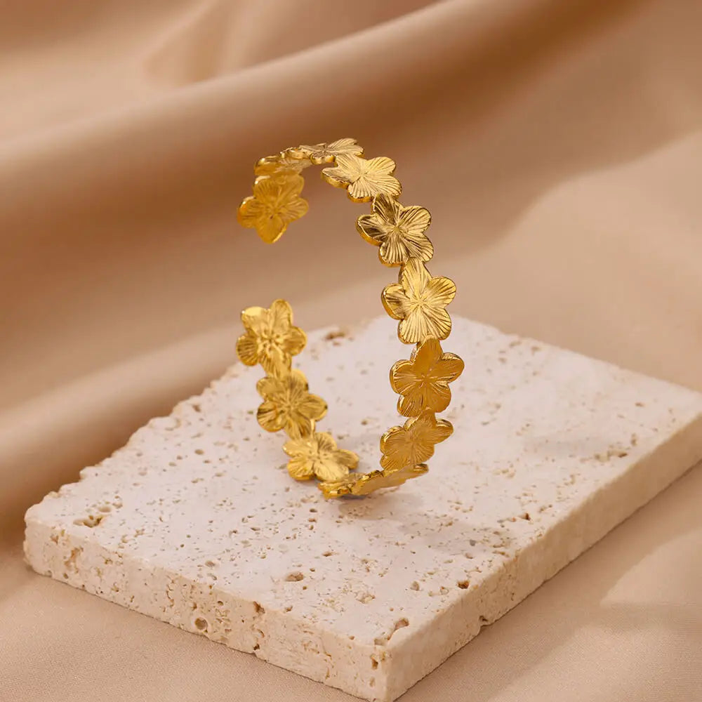 Vintage Flower Cuff Bracelet Bangle for Women Gold Color Flora Stainless Steel Bangles Casting Aesthetic Couple Wrist Jewelry