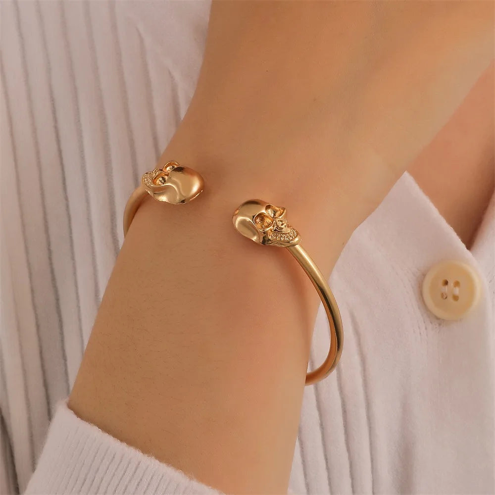 New Popular Fashion Retro Black Skull Creative Exaggerated Gothic Bracelets Bangles Jewelry Adjustable Women Party Favor Unisex