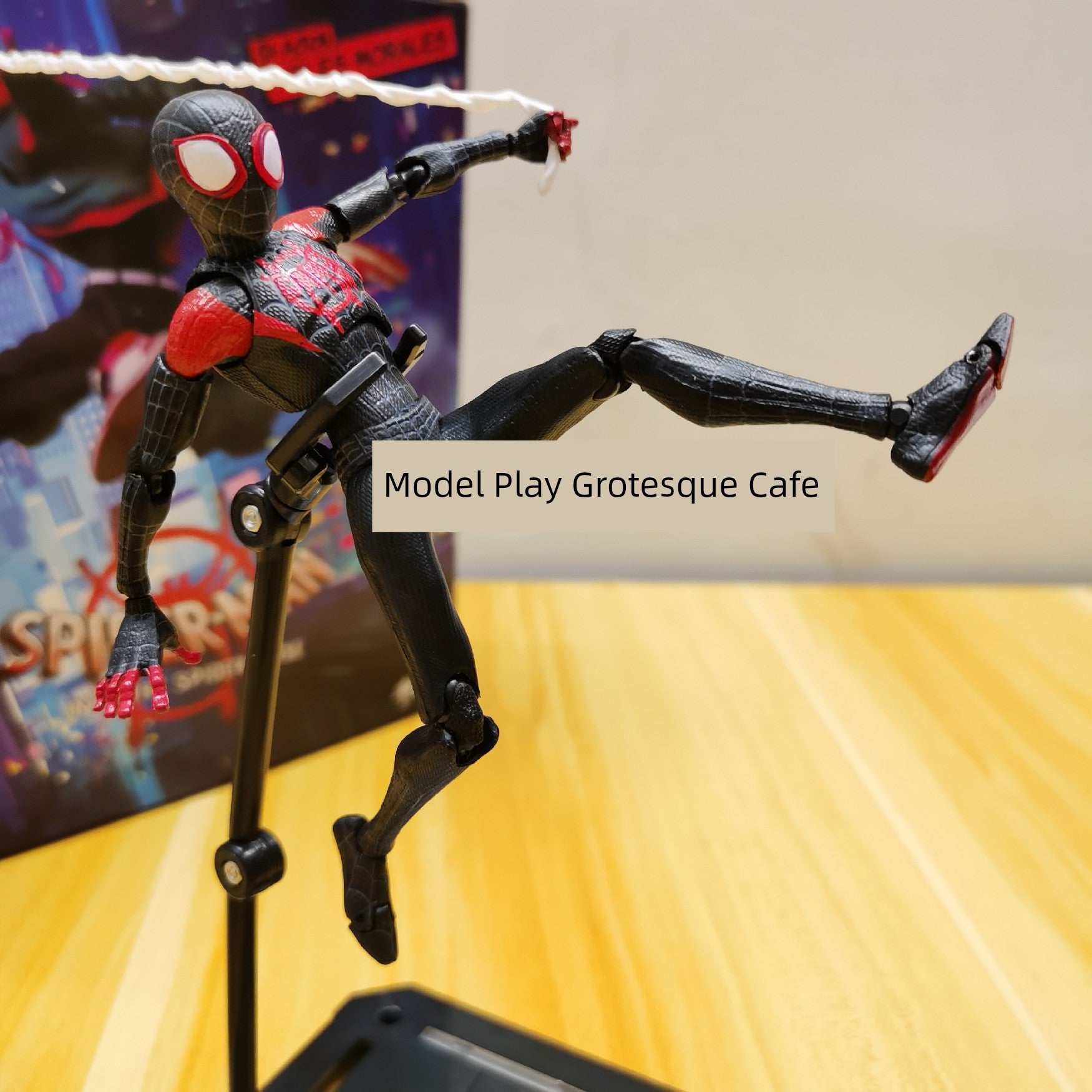 Motherland Edition Miles Universe Spider-Man Parallel Universe 2 Horizontal Universe Movable Model Hand Gift