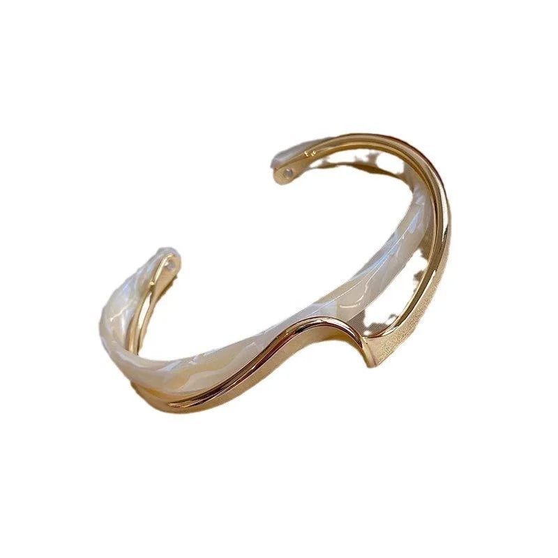 White Shellfish Bracelets Board Bend Metal Bangles Womens Hand Bracelets Geometric C- shaped Opening Bracelets Jewelry Gifts