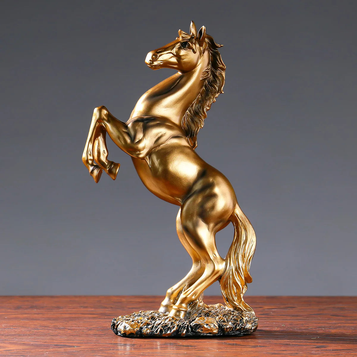 European Style Home Resin Victory Horse Statue, Living Room ，Cabinet,Office Desktop Decoration  Animal Figurines