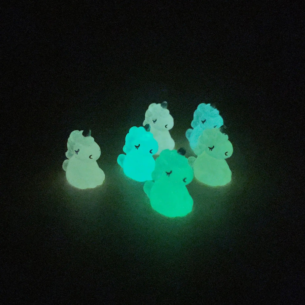 10Pcs Kawaii Cute Luminous 3D Unicorn Horse Charms Animal Pendants for Jewelry Making DIY Earrings Keychain Findings Toys