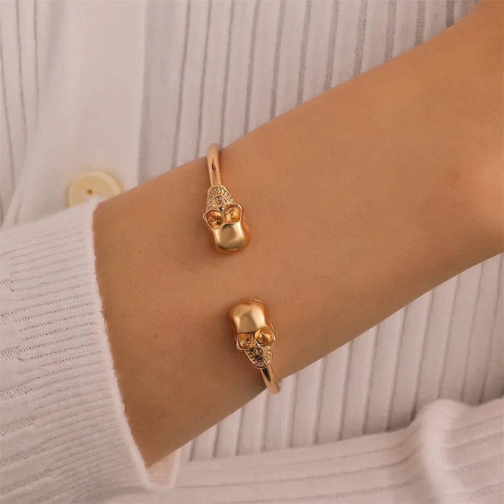 New Popular Fashion Retro Black Skull Creative Exaggerated Gothic Bracelets Bangles Jewelry Adjustable Women Party Favor Unisex