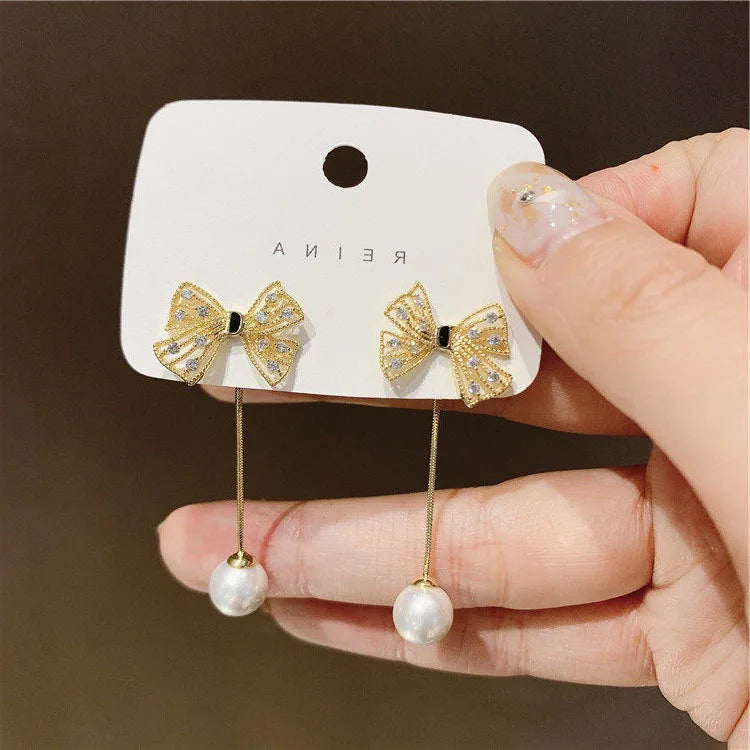 2023 Fashion Trend Unique Design Elegant Delicate Retro Daisy Small Flower Earrings Women Jewelry Party Premium Gifts Wholesale