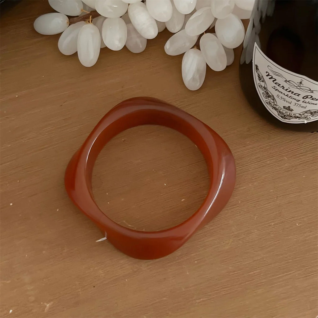 Exaggerated Polygonal Translucent Crude Thick Bangles for Women Retro Design Acrylic Charm Bracelet Ladies Fashion Jewelry Gifts